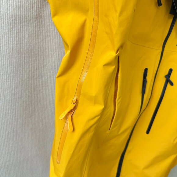 NWT Arc'teryx Alpha SV Jacket - Yellow GORE-TEX Pro, Waterproof Mountaineering - Picture 2 of 10